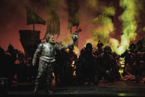E Grand Opèra fu. Meritato successo del Cortez di Spontini al teatro del Maggio.